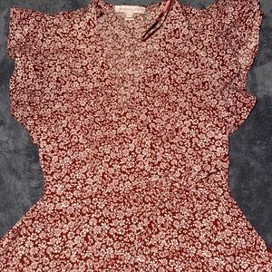 Chic Floral Blouse in Red by [Brand]